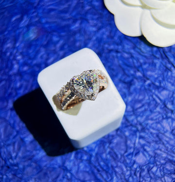 Solid Gold Heart Moissanite Engagement Ring & Wedding Ring Set, Classic Bridal Set, Art Deco Ring, Anniversary/ Birthday Gift for Woman, Her