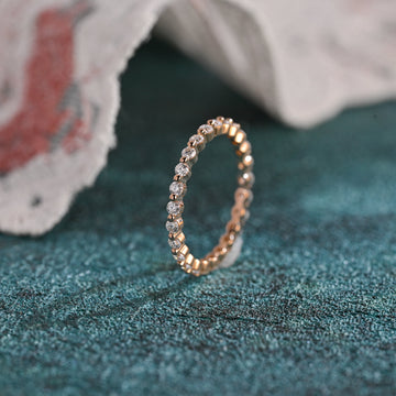 Floating Bubble Round Moissanite Wedding Band for Woman