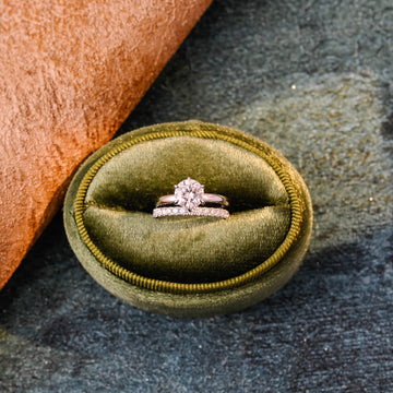 Round Moissanite Engagement Ring Set, Solid Gold Wedding Set, Bridal Ring Set, Birthday Gift Anniversary Gift Valentine's Day Gift for Woman