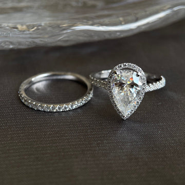 Pear Cut Halo Moissanite Pave Engagement Ring, Unique Wedding Ring Set, 9K/14K/18K Solid Gold Moissanite Bridal Set, Promise Ring for Women