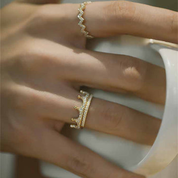 Crown Round Cut Moissanite Full-Eternity Bridal Band