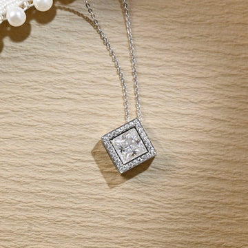 9K/14K/18K Solid Gold Princess Cut Moissanite Pendant/Solid Gold Necklace/Single Clasp/Moissanite Pendant Necklace/Anniversary Gift