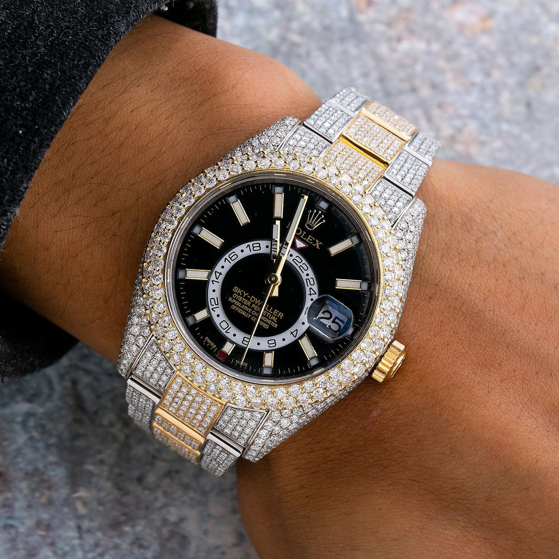 Rising Shine Watch 42MM Black Dial With Two Tone Oyster Bracelet