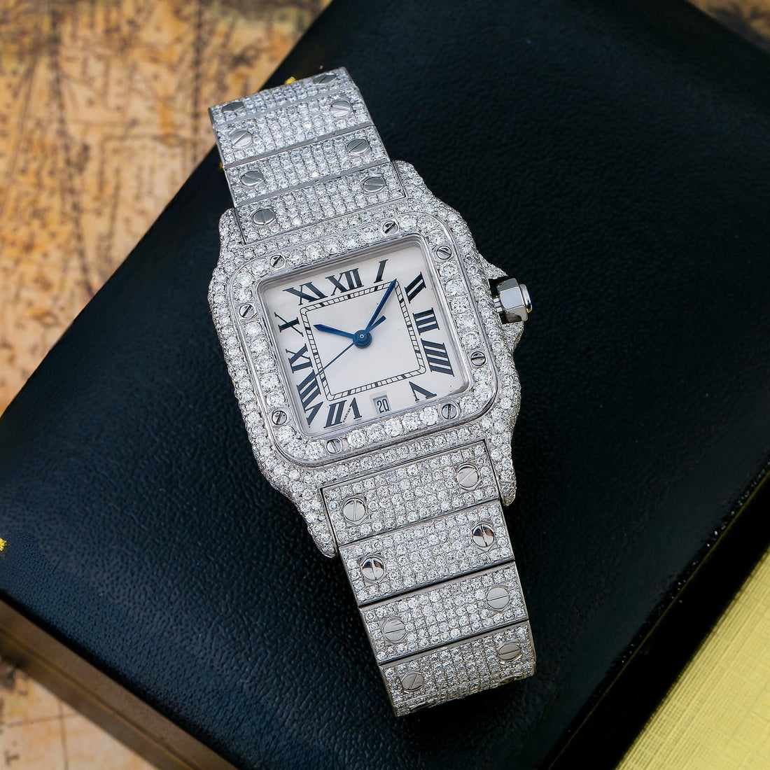 Glow Up Watch 29mm With Stainless Steel Bracelet