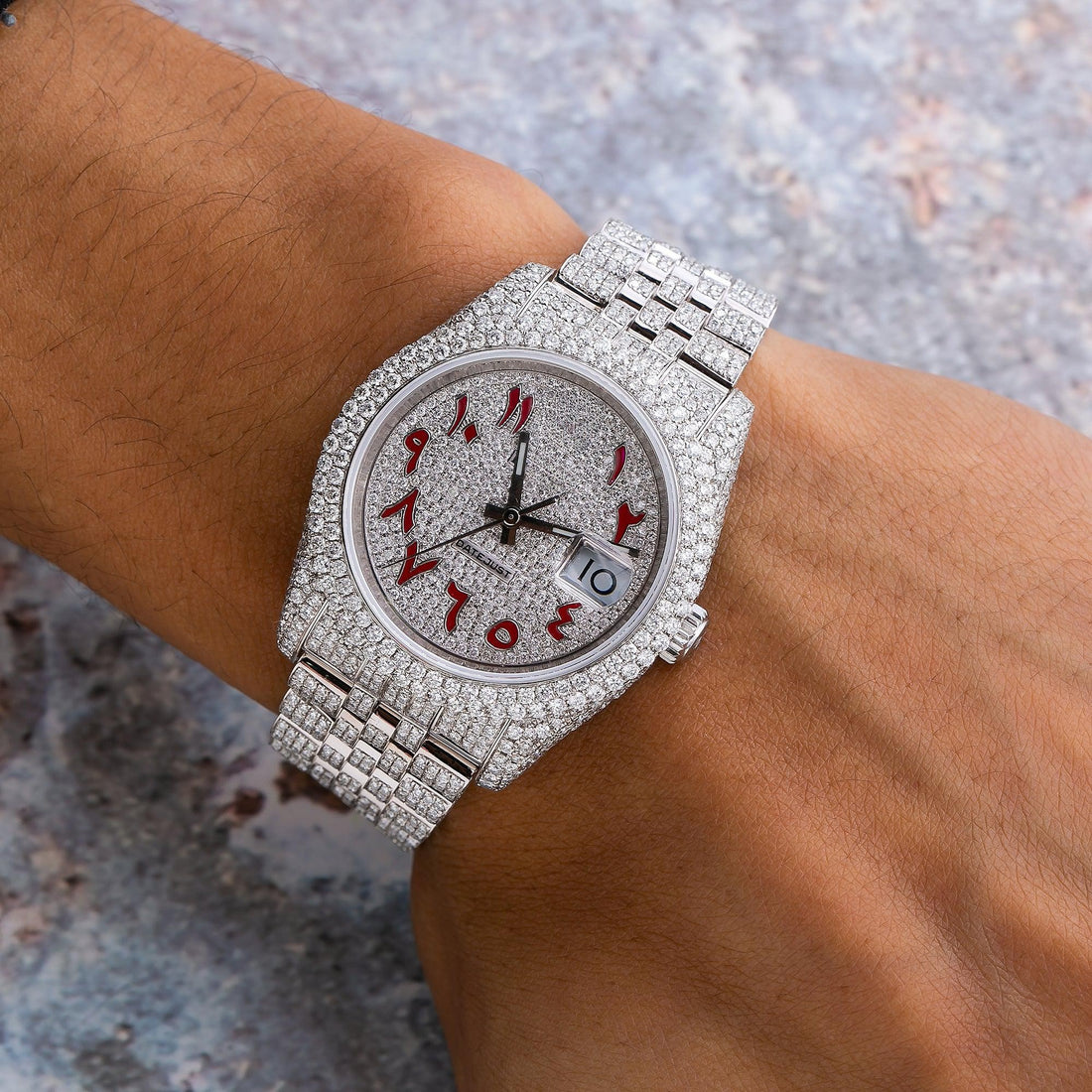 Luxe Fit Watch 36MM Red and Silver Diamond Dial With Stainless Steel Oyster Bracelet