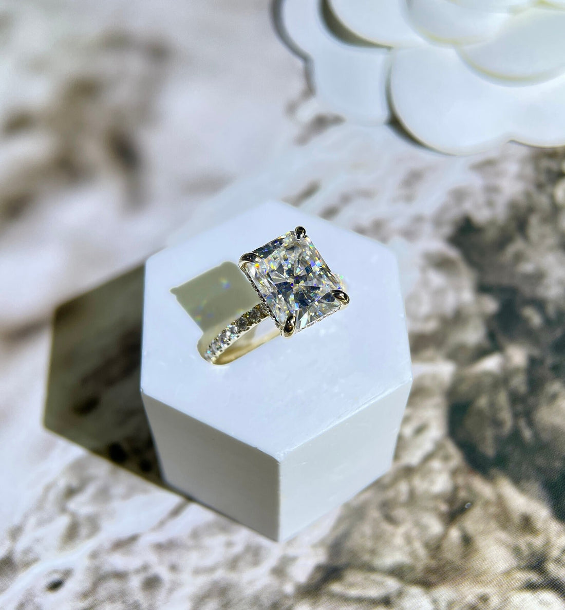 Pave Radiant Moissanite Engagement Ring Set, 9K/14K/18K Solid Gold Moissanite Bridal Set, Halo Wedding Ring, Anniversary Gift for Woman