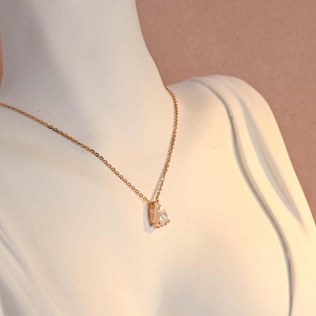1ct/1.5ct Pear Cut Moissanite Pendant/14K Yellow/White/Rose Gold Chain Pendant/Solid Gold Necklace Pendant/Teardrop Shape/Best Gift for Her