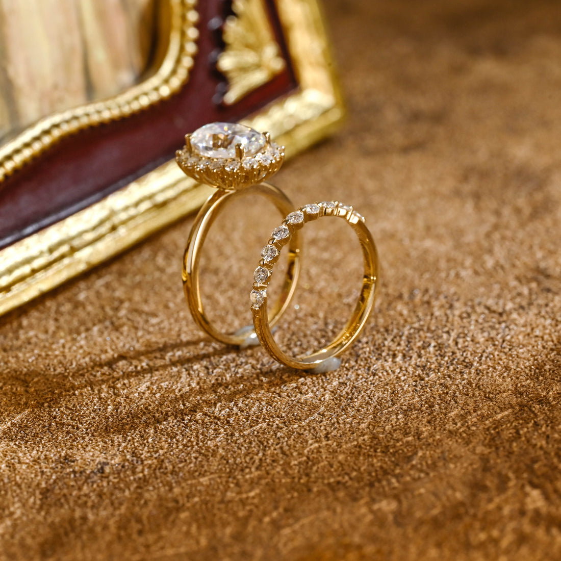 Oval Cut Moissanite Engagement Ring Set, Solid Gold Wedding Ring Set, Art Deco Halo Ring Set, Vintage Bridal Set, Anniversary Gift for Woman
