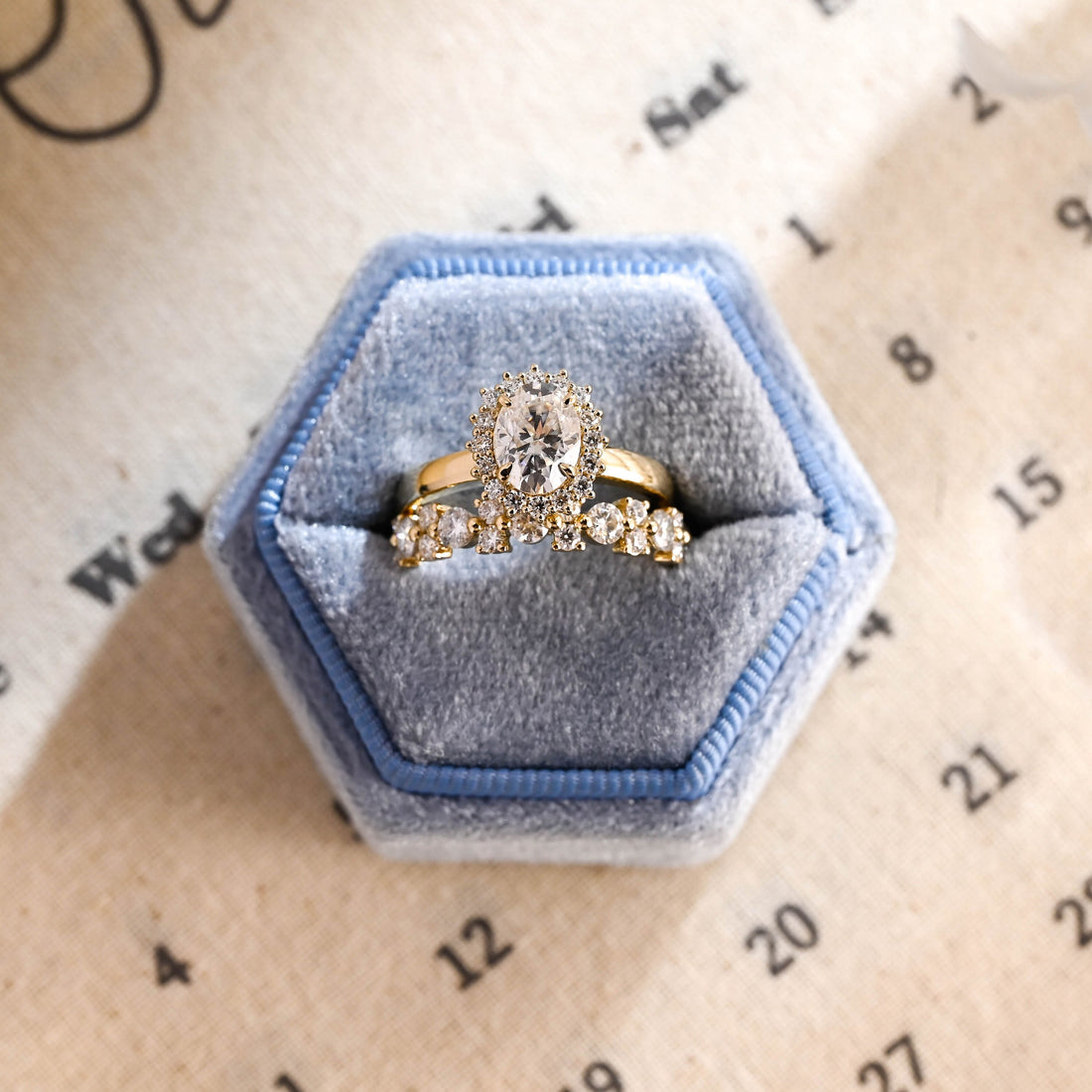 Oval Cut Moissanite Half-Eternity SunFlower Moissanite Wedding Ring Set