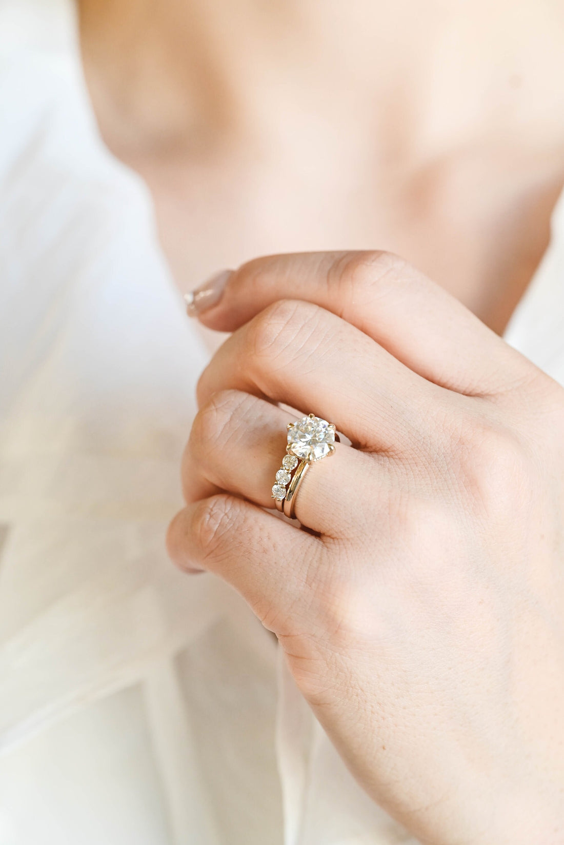 Round Moissanite Engagement Ring Set, Solid Gold Wedding Set, Bridal Ring Set, Birthday Gift Anniversary Gift Valentine's Day Gift for Woman