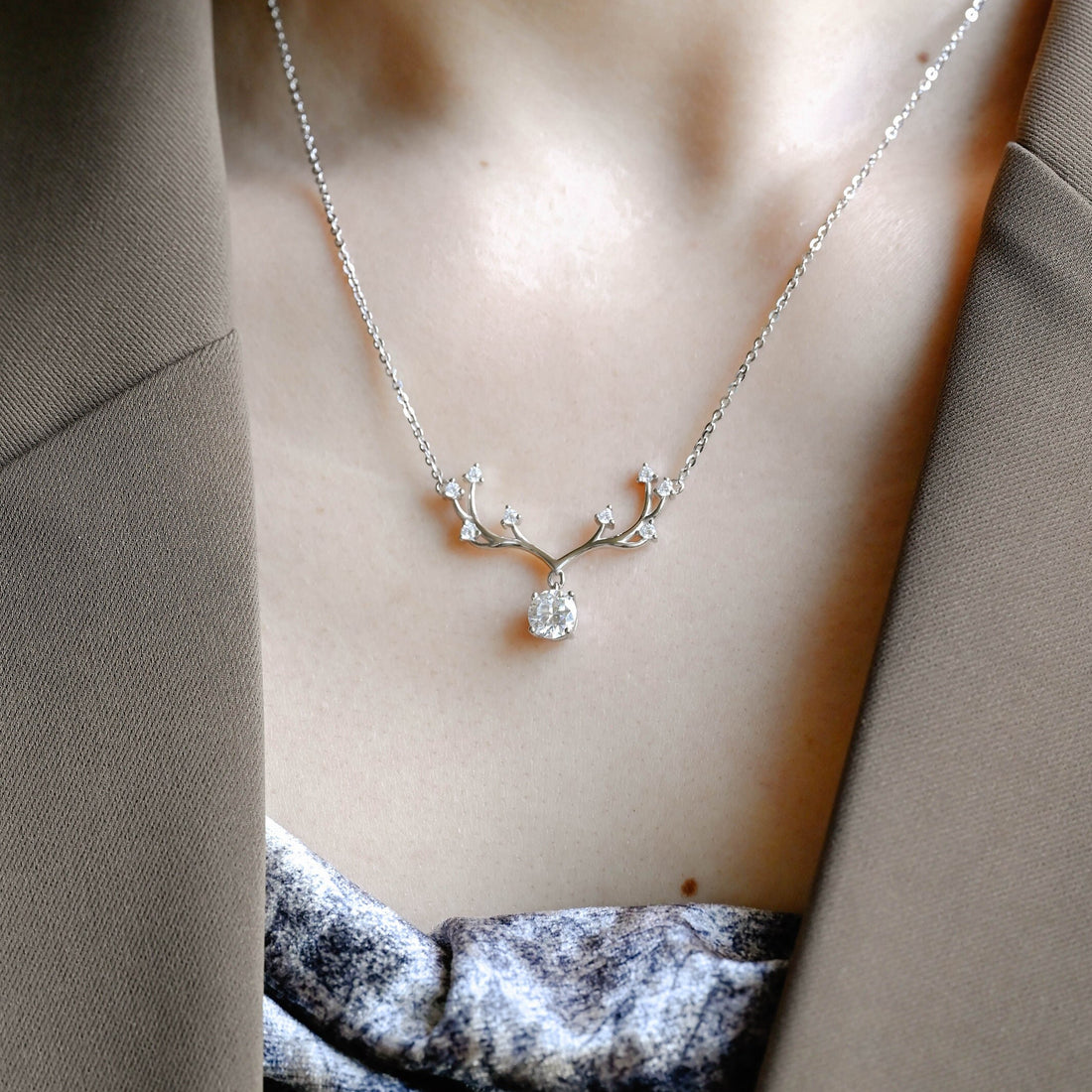 Round Cut Moissanite Reindeer Holiday Necklace for Christmas, Real Solid Gold Winter Wonderland Dear Pendant Necklace, Deer Horn Jewelry