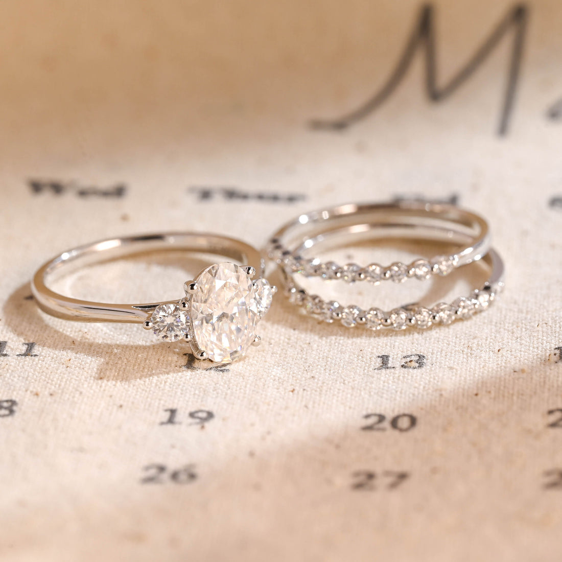 Oval Solid Gold Three Rings Moissanite Bridal Ring Set for Women