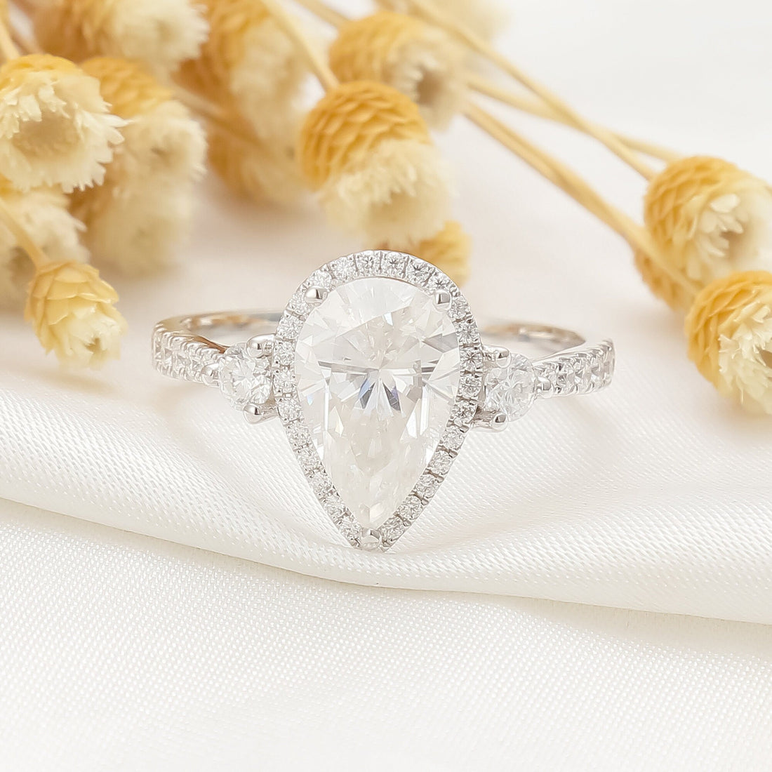 Gold Unique Wedding Ring Set, Pear Cut Moissanite Engagement Ring Set, Moissanite Bridal Set, Promise Ring for Women, 9K/14K/18K Gold Ring