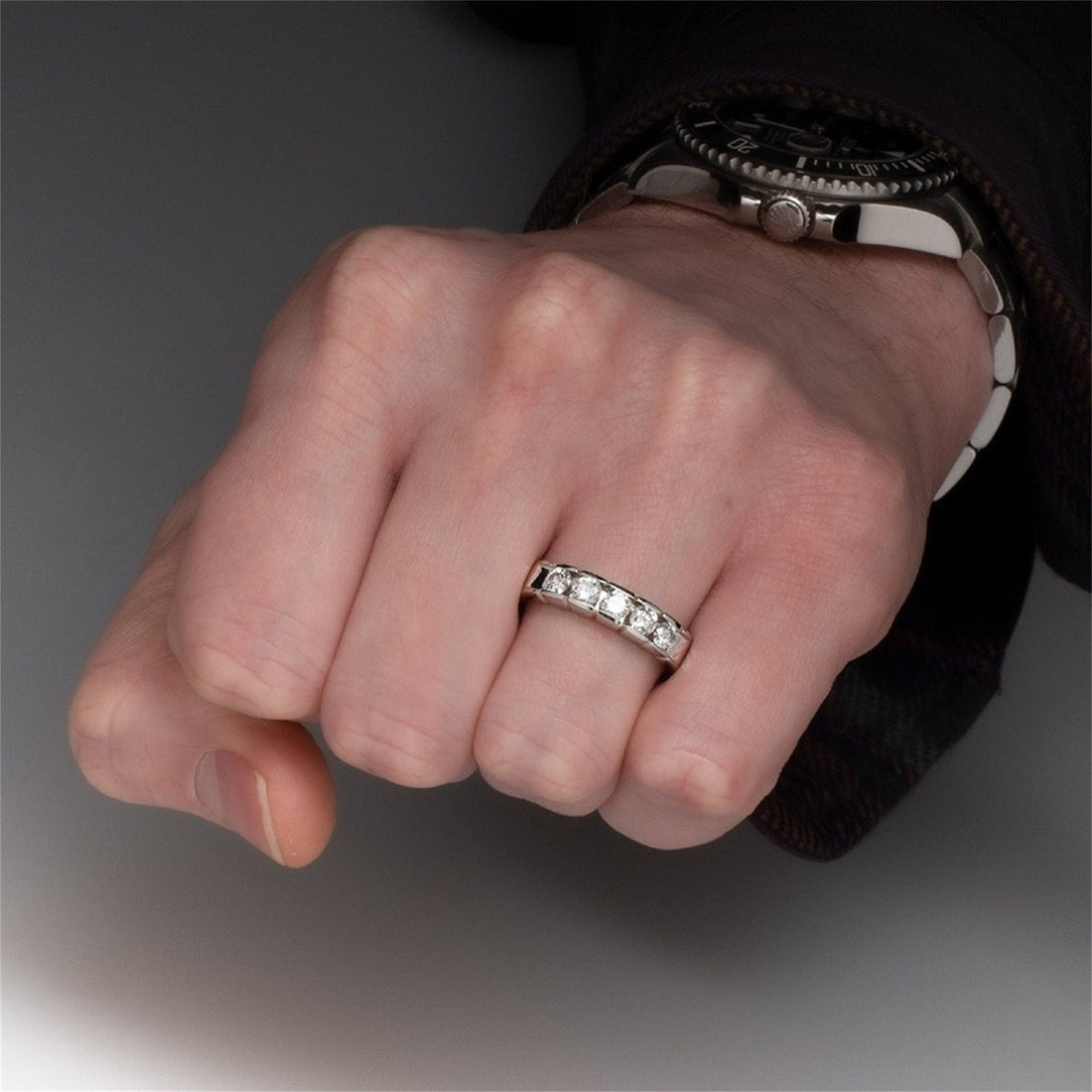 5mm Width Round Moissanite Men's Wedding Ring