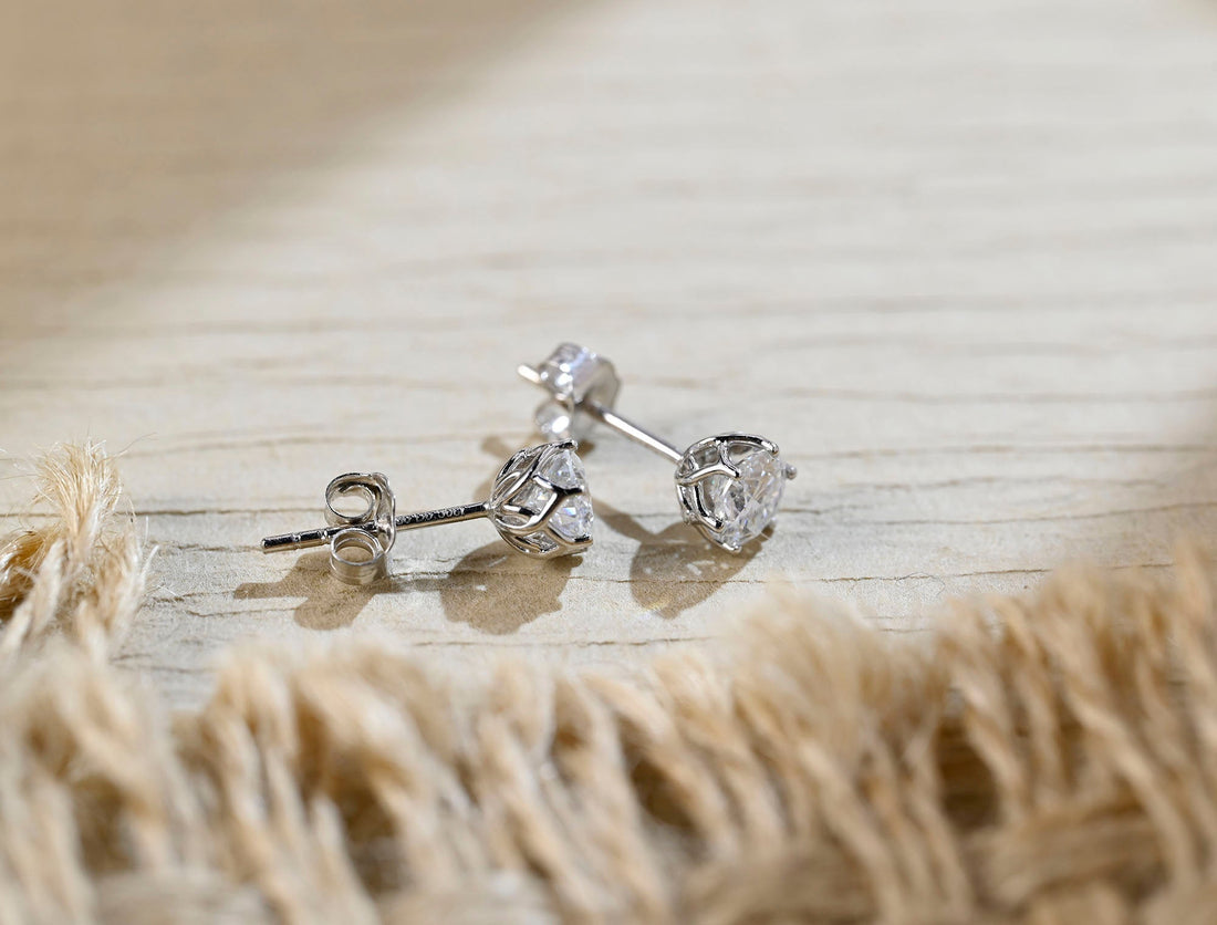 Round Cut Moissanite Earrings Stud, 9K/14K/18K Solid Gold 6 Prongs Moissanite Flower Setting Stud for Woman