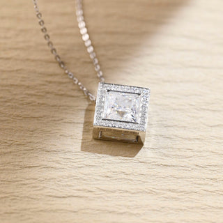 9K/14K/18K Solid Gold Princess Cut Moissanite Pendant/Solid Gold Necklace/Single Clasp/Moissanite Pendant Necklace/Anniversary Gift