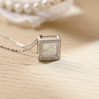 9K/14K/18K Solid Gold Princess Cut Moissanite Pendant/Solid Gold Necklace/Single Clasp/Moissanite Pendant Necklace/Anniversary Gift