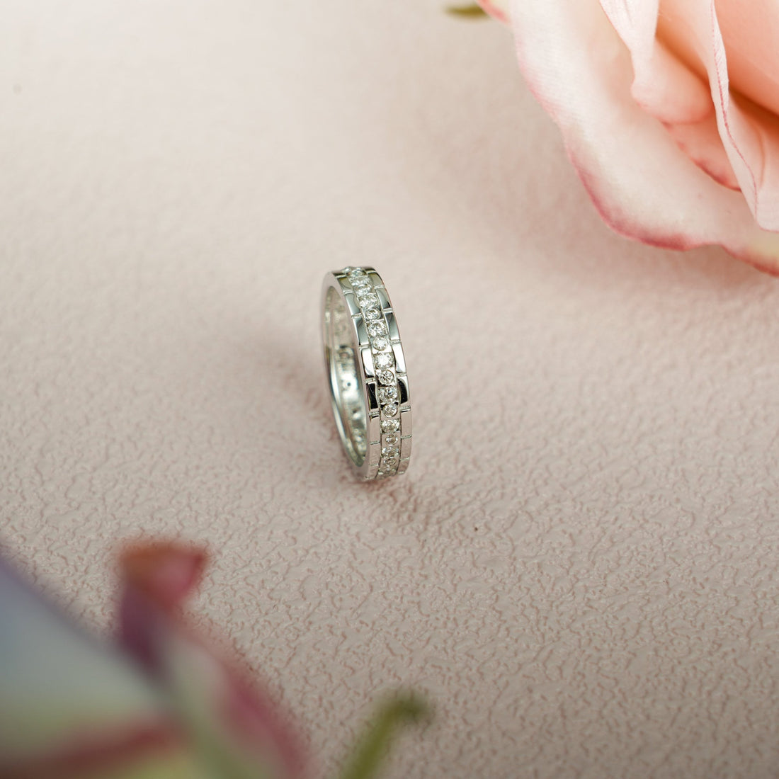 4mm Width Moissanite Men's Wedding ring