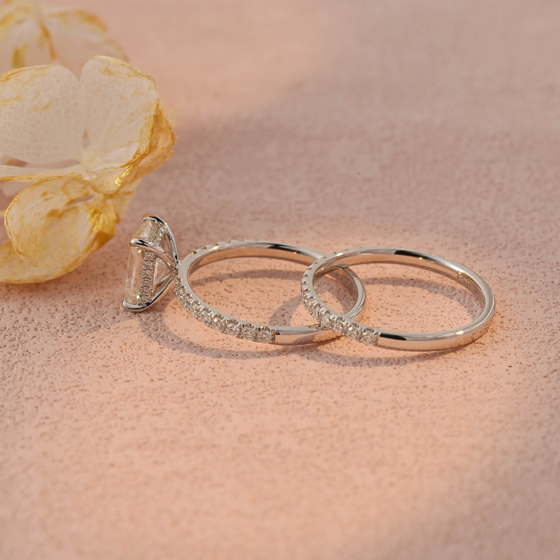 2CT Radiant Moissanite Engagement Ring Set/Vintage Moissanite Ring/9K/14K/18K Solid Gold Moissanite Bridal Set/Unique Radiant Pave Ring Set