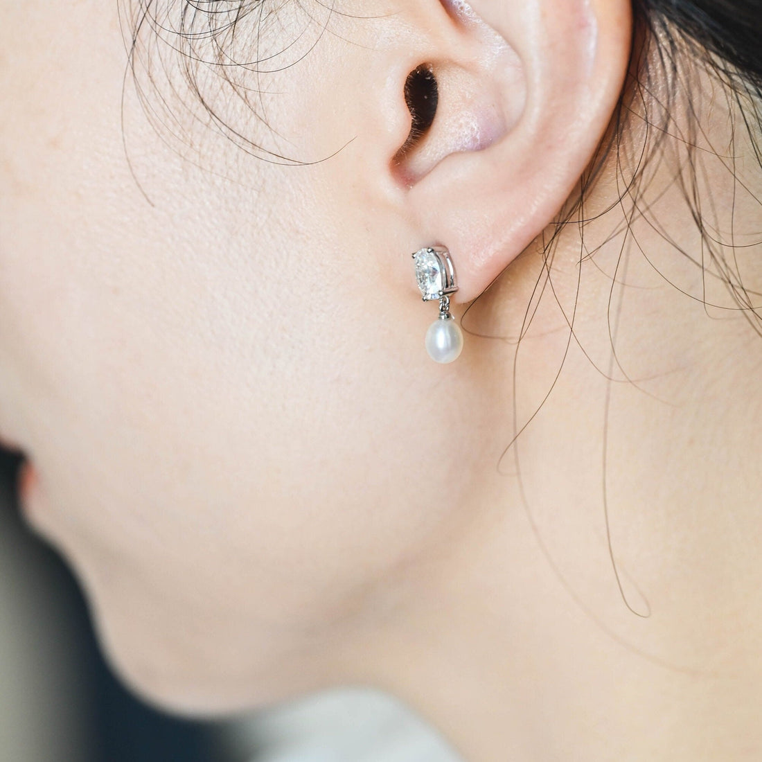 Oval Moissanite and Pearl Earring Stud/Oval Moissanite Earrings Gold/Pearl Drop Earrings/Teardrop Earrings Gold/Anniversary Gift for Woman