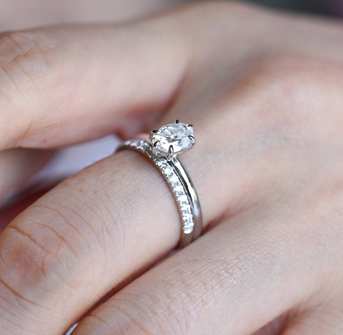 Oval Cut Solitaire Moissanite Engagement Ring Set, Wedding Ring Set Anniversary Gift, 9K/14K/18K Solid Gold Promise Bridal Ring Set for Her