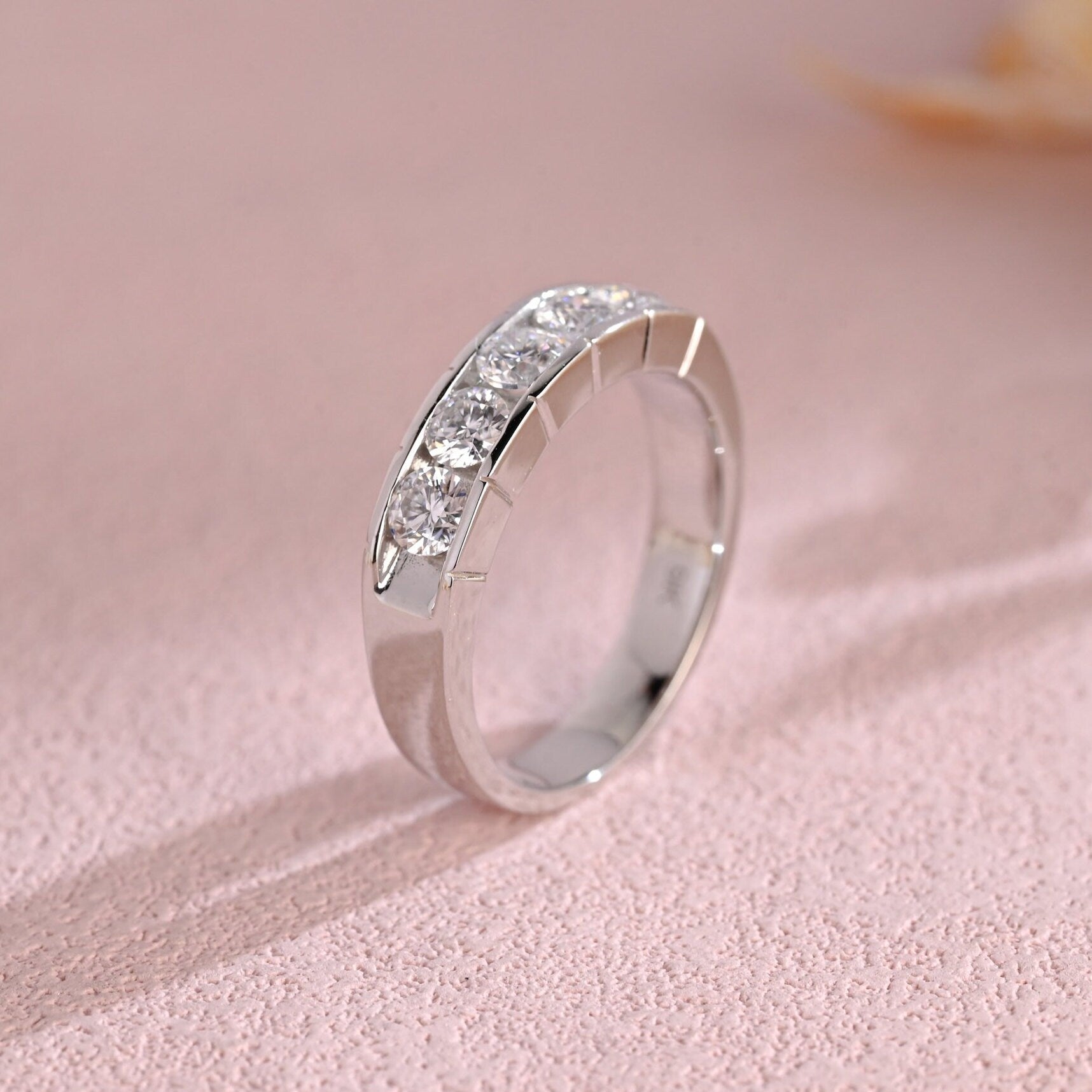 5mm Width Round Moissanite Men's Wedding Ring