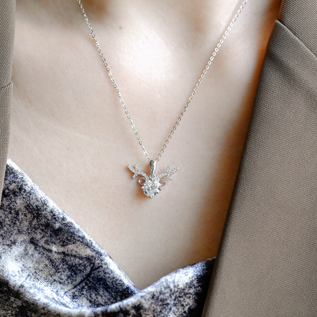 Round Cut Moissanite Reindeer Holiday Necklace for Christmas, Real Solid Gold Winter Wonderland Dear Pendant Necklace, Deer Horn Jewelry